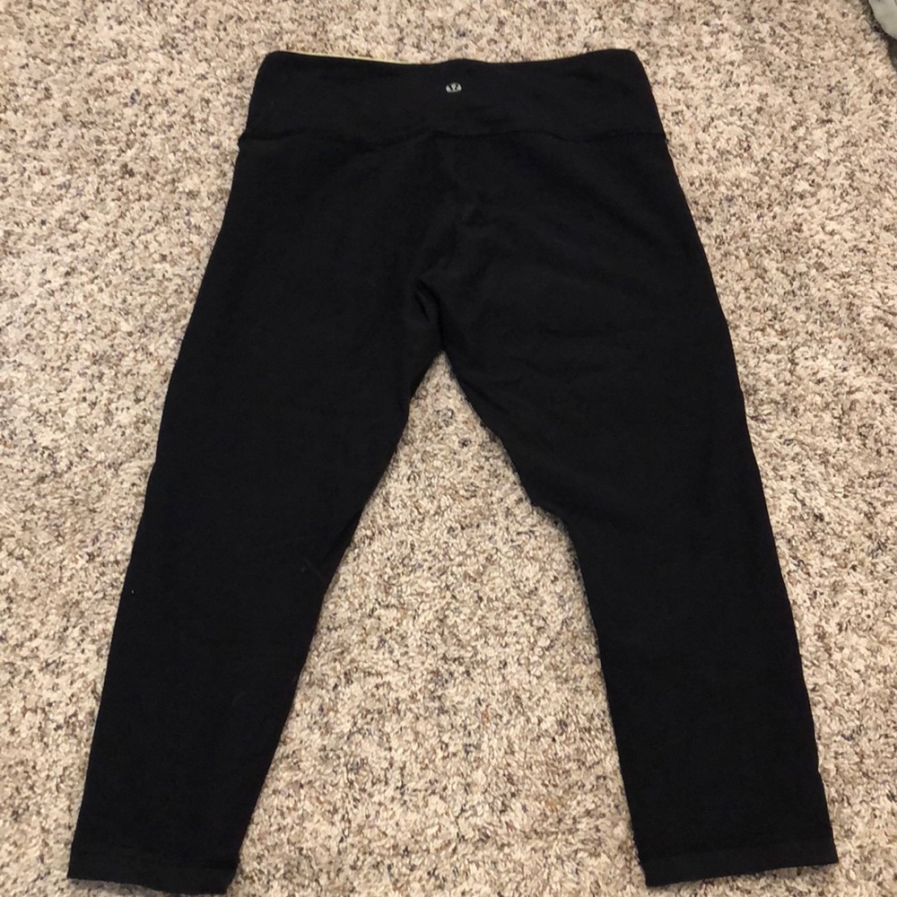 Lulu lemon crop leggings size 8